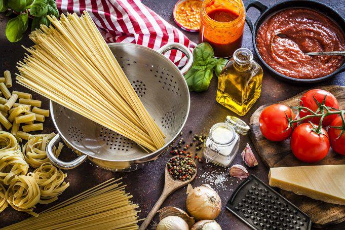 Ingredientes de spaghetti a la boloñesa